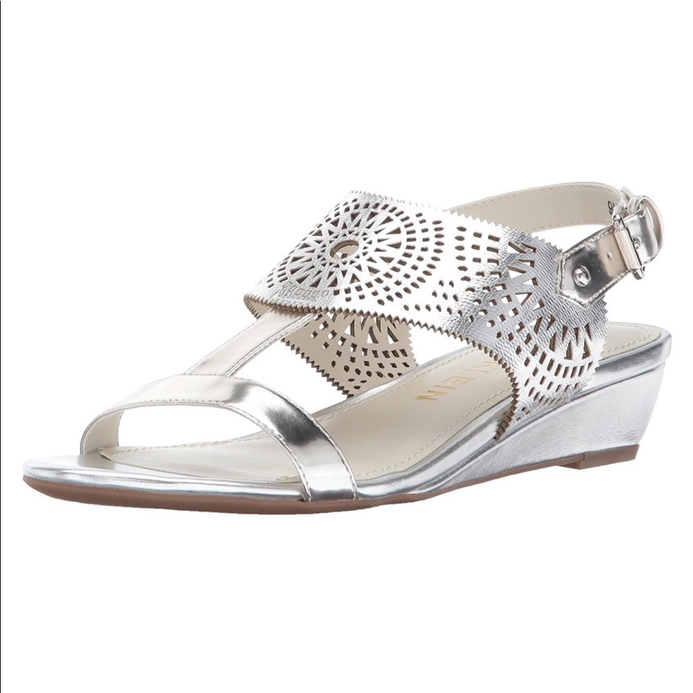 Anne Klein Women's Maddie Faux Leather Sandals Size 11